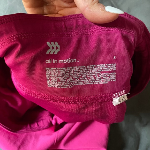 Mid Rise Running Shorts Small - Picture 3 of 3